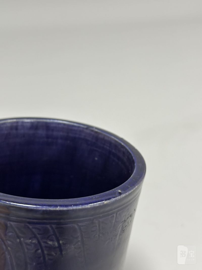    清康熙 茄皮紫暗刻柳树纹笔筒 - 图5